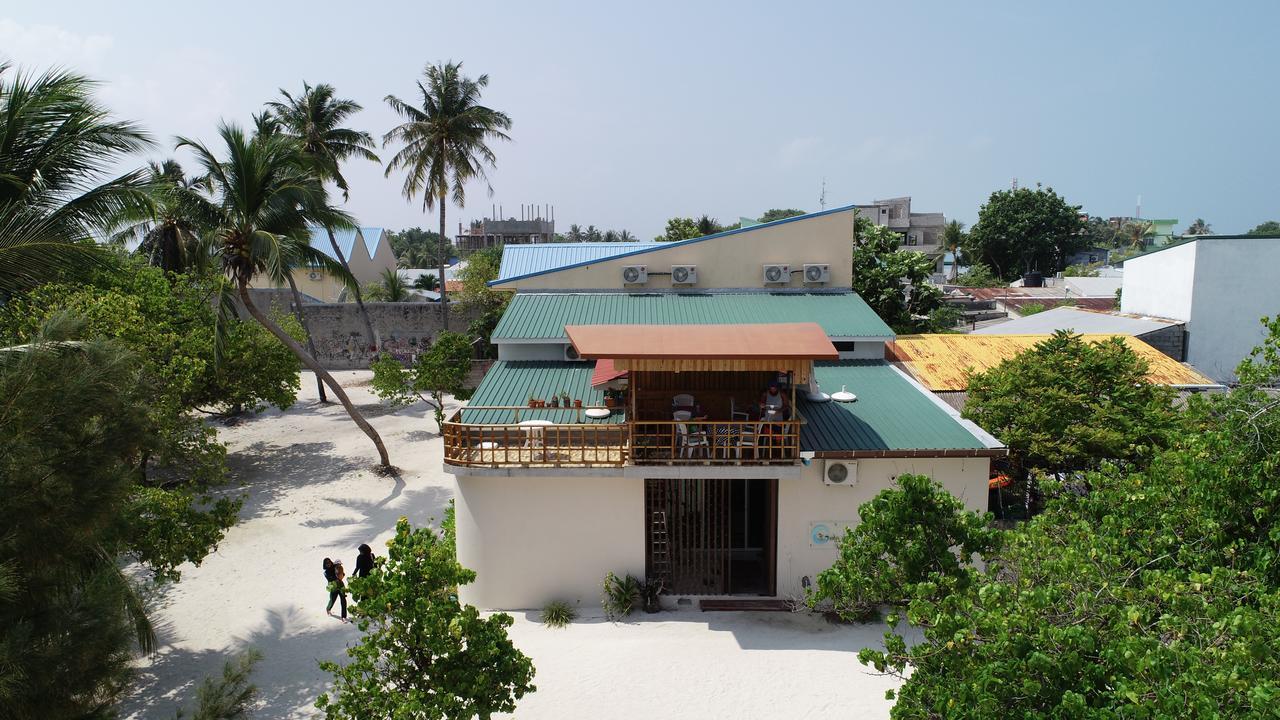 Gurus Maldives At Gulhi Island Hotel North Male Atoll Exterior photo